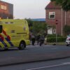 Motorrijder gewond bij ongeval Ringbaan Oost, vrouw (26) aangehouden na aanrijding en mishandeling agent