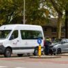 Microcar botst achterop taxibus Vlierlaan Tilburg