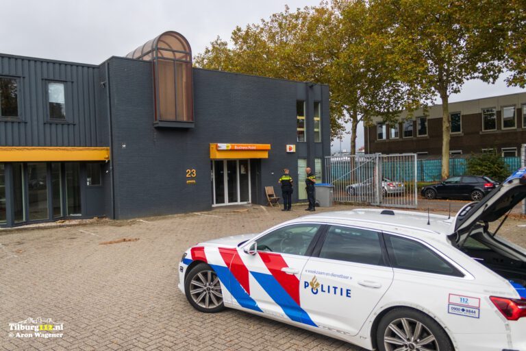 Politie bij een incident aan Tilburg.