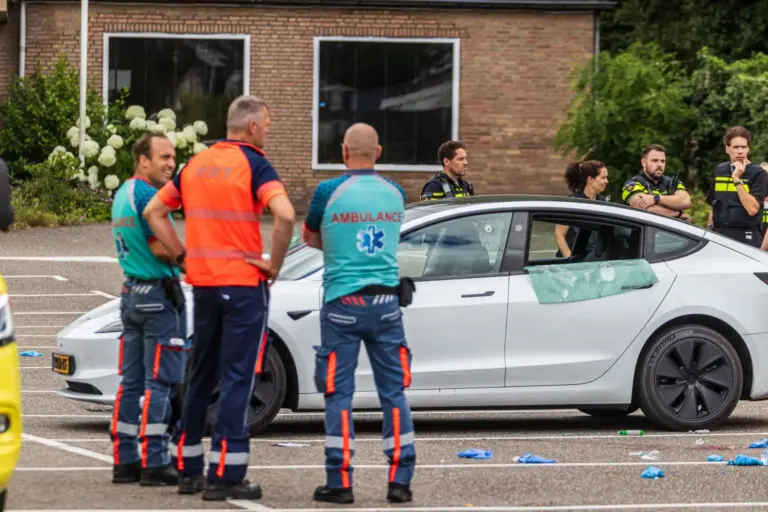 Politie bij een incident aan Tilburg.