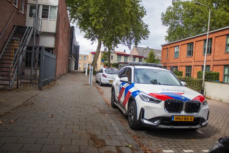 Politie bij een incident aan Tilburg.