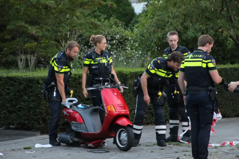 Hulpdiensten bij een incident aan Tilburg.